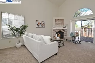 Photo #2: 41020564 Listing 