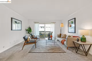 Photo #2: 41020595 Listing 