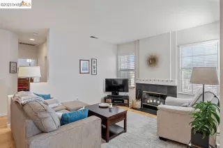 Photo #3: 41020600 Listing