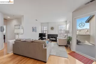 Photo #4: 41020600 Listing