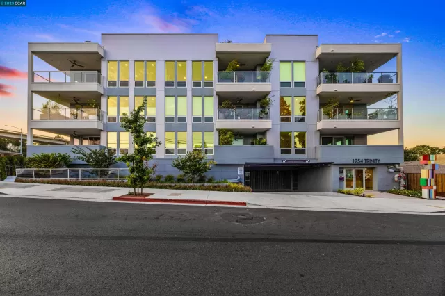 MLS: 41020682 Condo For Sale