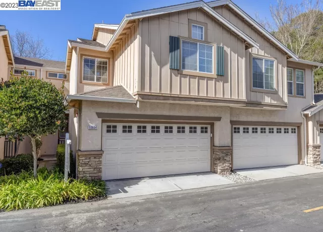 MLS: 41020736 Condo For Sale