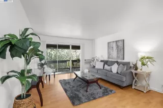 Photo #5: 41020795 Listing