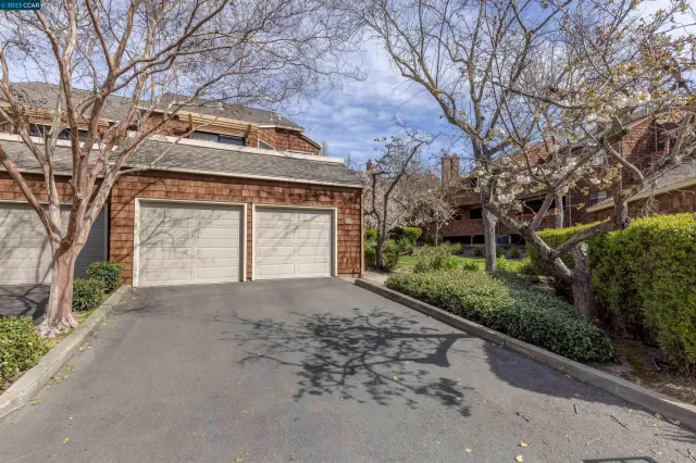 MLS: 41020816 Condo For Sale