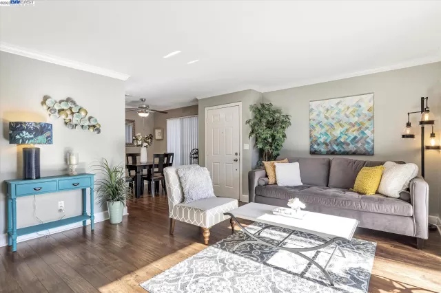 MLS: 41020833 Condo For Sale