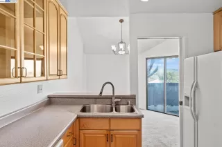 Photo #6: 41020910 Listing