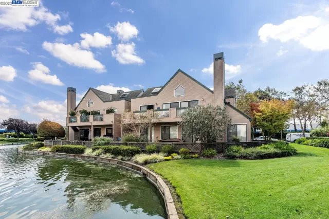 MLS: 41020947 Condo For Sale