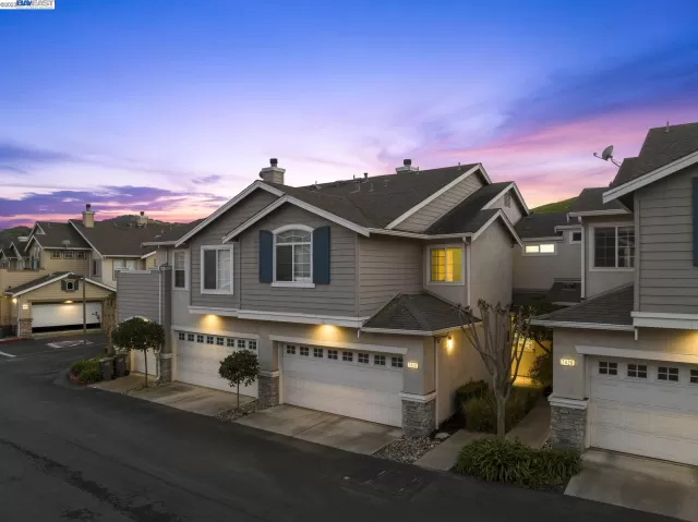 MLS: 41021042 Condo For Sale