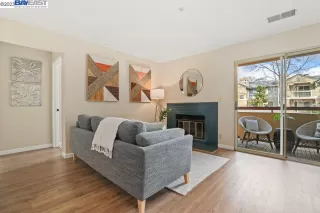 Photo #6: 41021102 Listing 