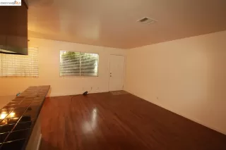 Photo #5: 41021182 Listing