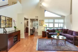 Photo #1: 41021240 Listing