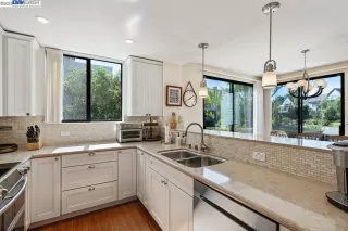 Photo #5: 41021262 Listing