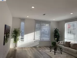 Photo #4: 41021347 Listing