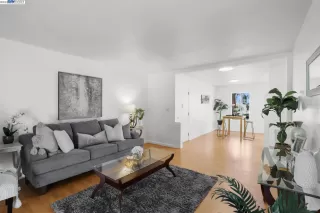 Photo #3: 41021420 Listing