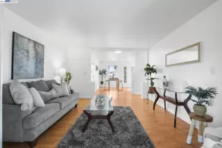 Photo #6: 41021420 Listing