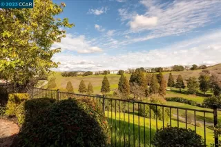 Photo #1: 41021424 Listing 