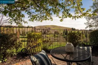 Photo #2: 41021424 Listing 