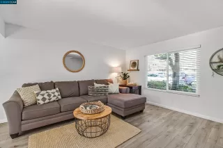 Photo #4: 41021425 Listing 