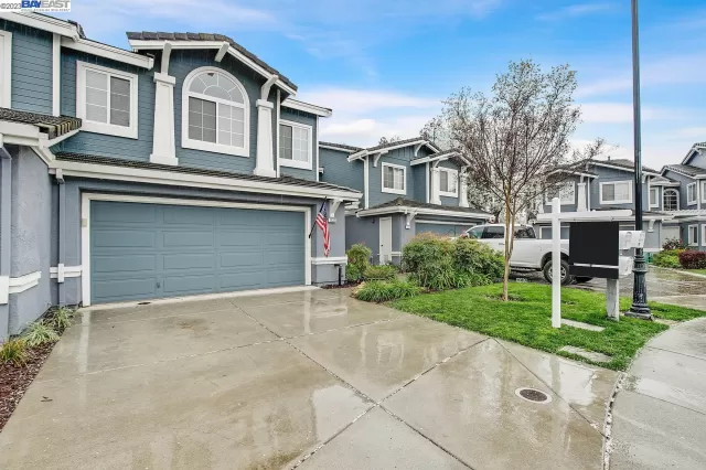 MLS: 41021509 Condo For Sale