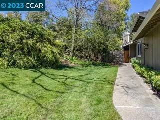 Photo #2: 41021537 Listing