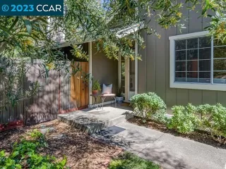 Photo #3: 41021537 Listing