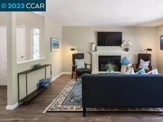 Photo #5: 41021537 Listing