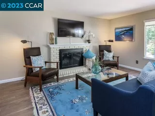 Photo #6: 41021537 Listing