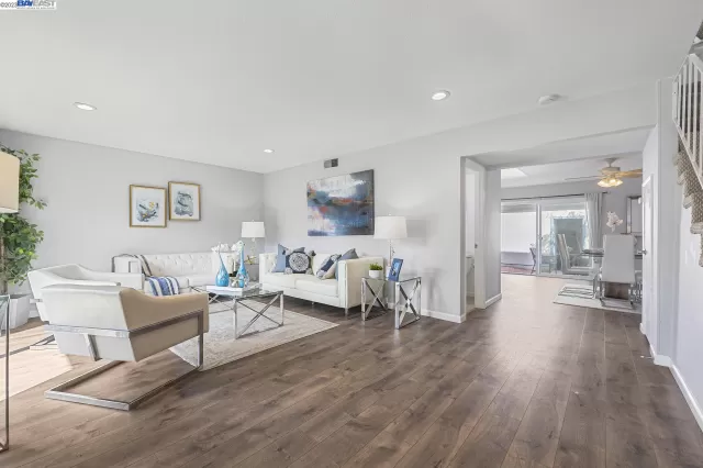 MLS: 41021555 Condo For Sale