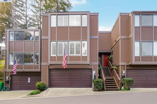 MLS: 41021706 Condo For Sale