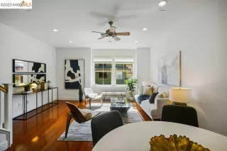 Photo #2: 41021739 Listing 