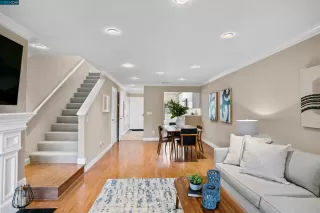 Photo #5: 41021748 Listing