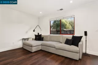 Photo #2: 41021786 Listing