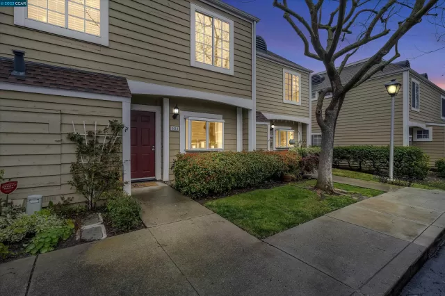 MLS: 41021794 Condo For Sale