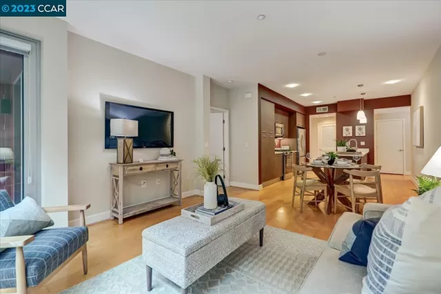 MLS: 41021813 Condo For Sale