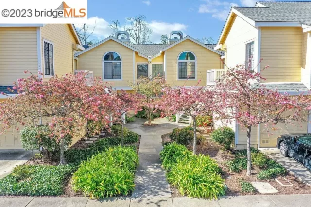 MLS: 41021842 Condo For Sale