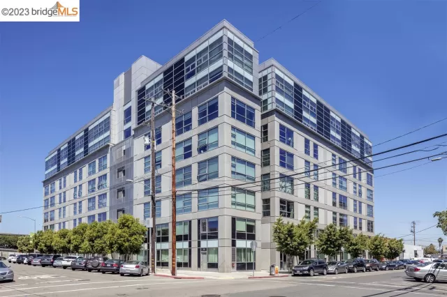 MLS: 41021918 Condo For Sale