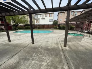 Photo #1: 41022093 Listing 