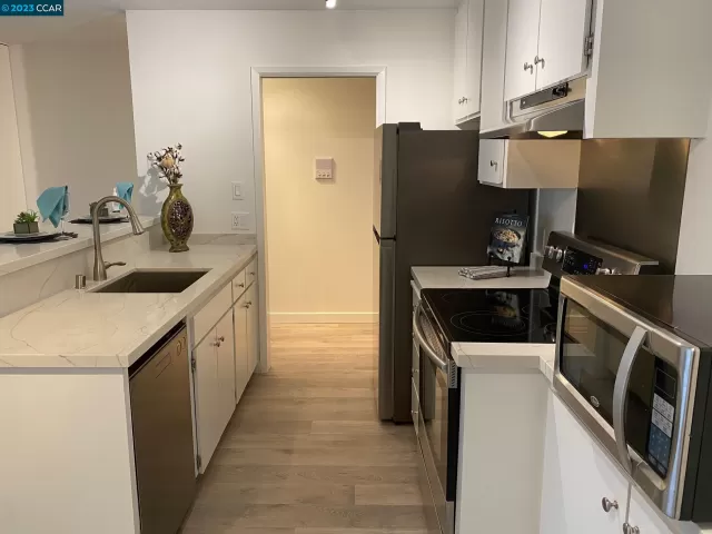 MLS: 41022138 Condo For Sale