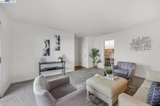 Photo #2: 41022141 Listing