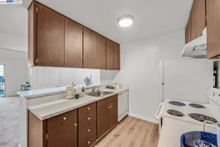 Photo #5: 41022141 Listing