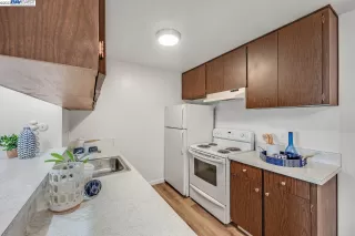 Photo #6: 41022141 Listing