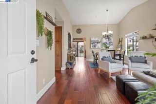 Photo #4: 41022152 Listing