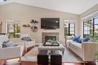 Photo #6: 41022152 Listing