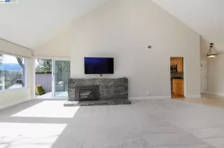 Photo #5: 41022156 Listing