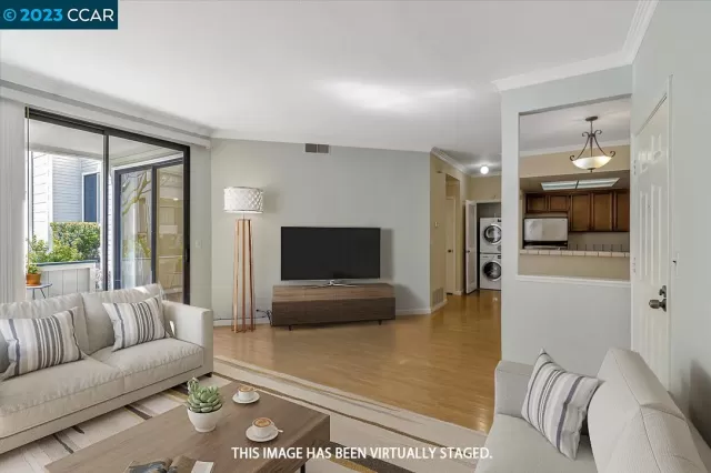 MLS: 41022165 Condo For Sale