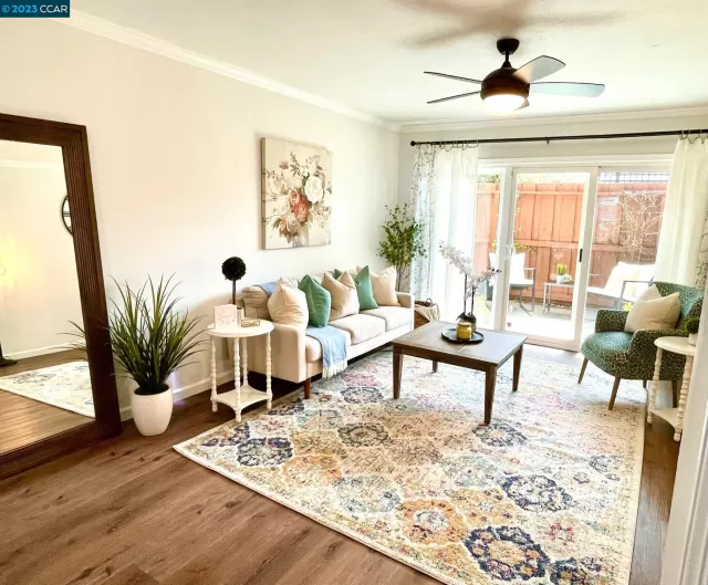 MLS: 41022191 Condo For Sale