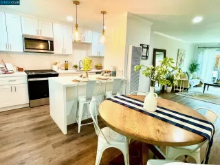 Photo #5: 41022191 Listing