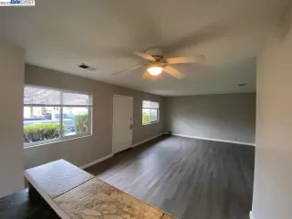 Photo #4: 41022206 Listing