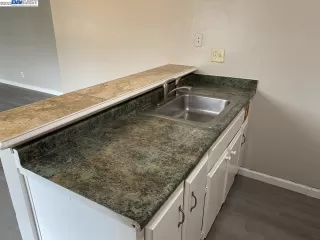 Photo #6: 41022206 Listing