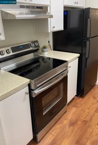 Photo #6: 41022229 Listing